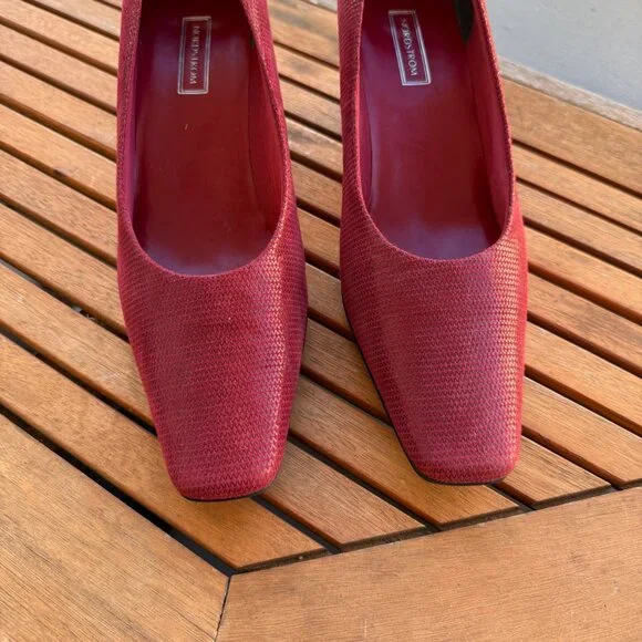 Nordstrom Red Textured Square Toe Heels NWOB Size 9W - Picture 2 of 7